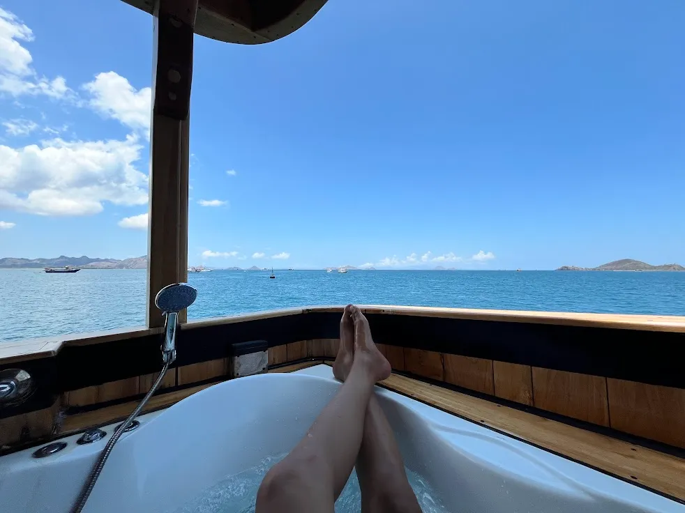 A Private Boat Trip to Rinca: How Pricing Works