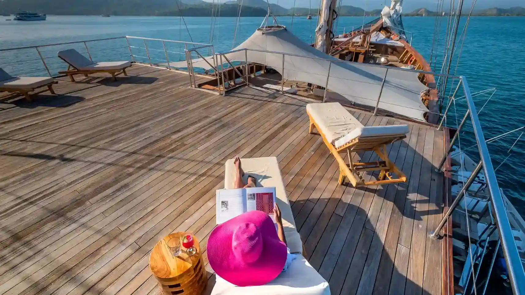 Luxury Phinisi Tours to Rinca Island
