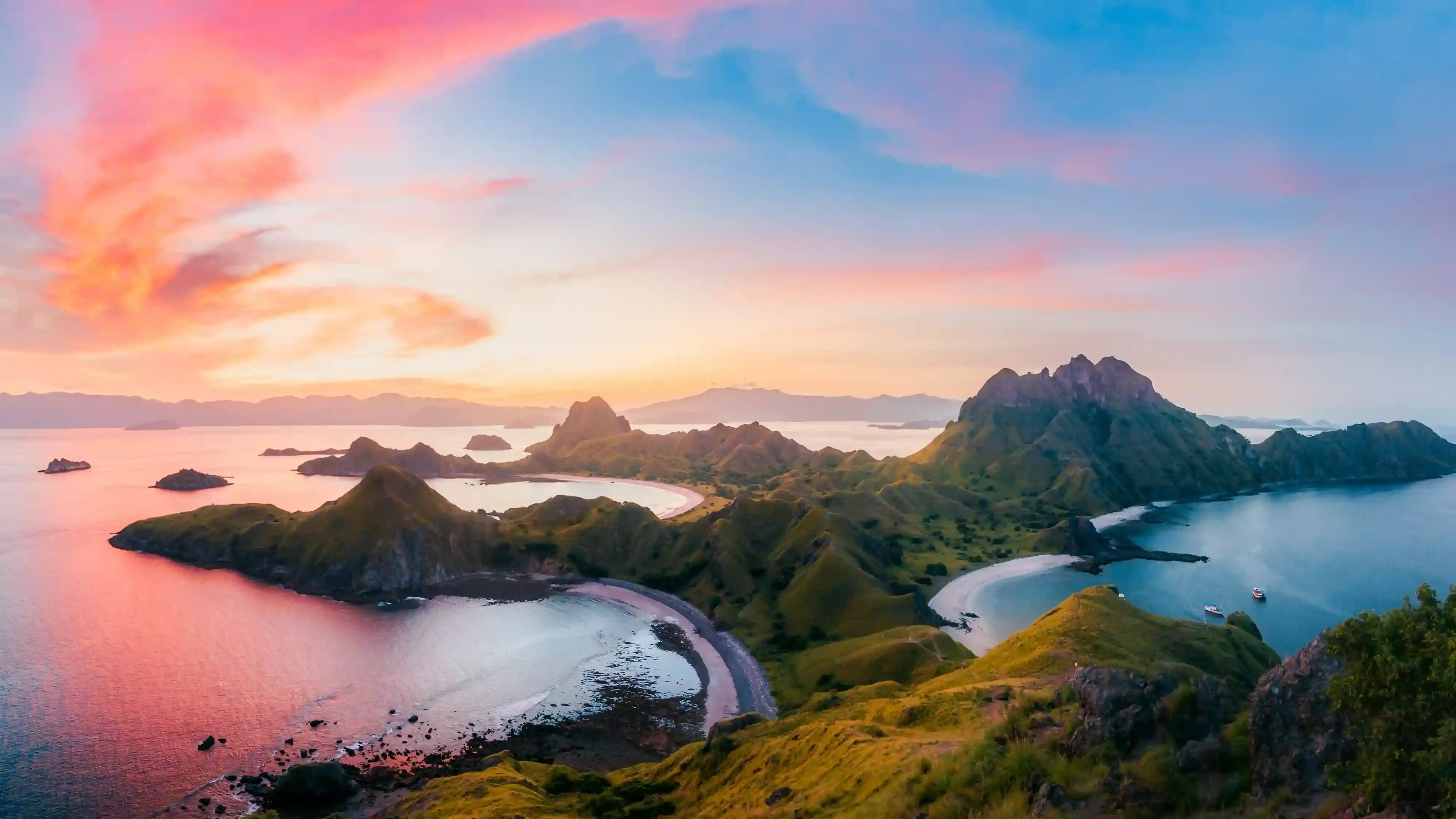 Photographing Rinca Island: Gear, Light & Ethics